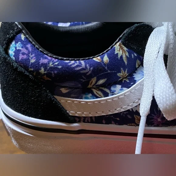 Vans kids Wade shoes in purple floral Size-12 - Picture 3 of 12